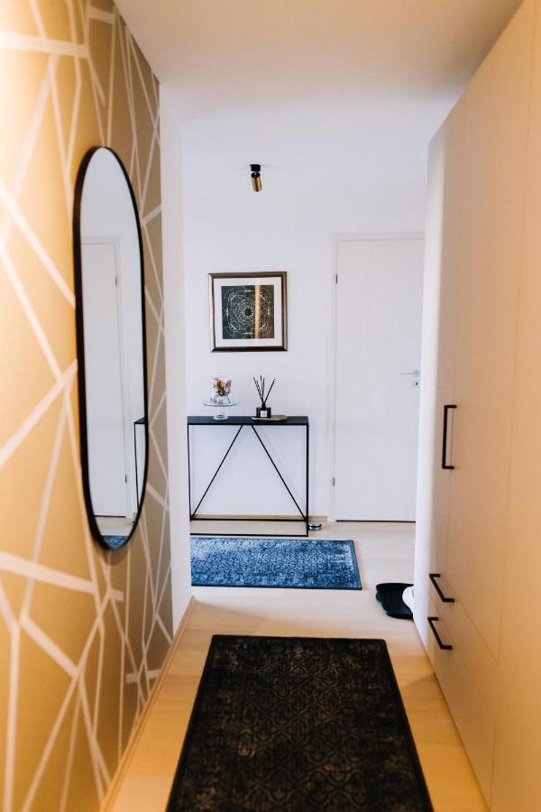 Design Apartman - Free Parking Szeged Eksteriør billede